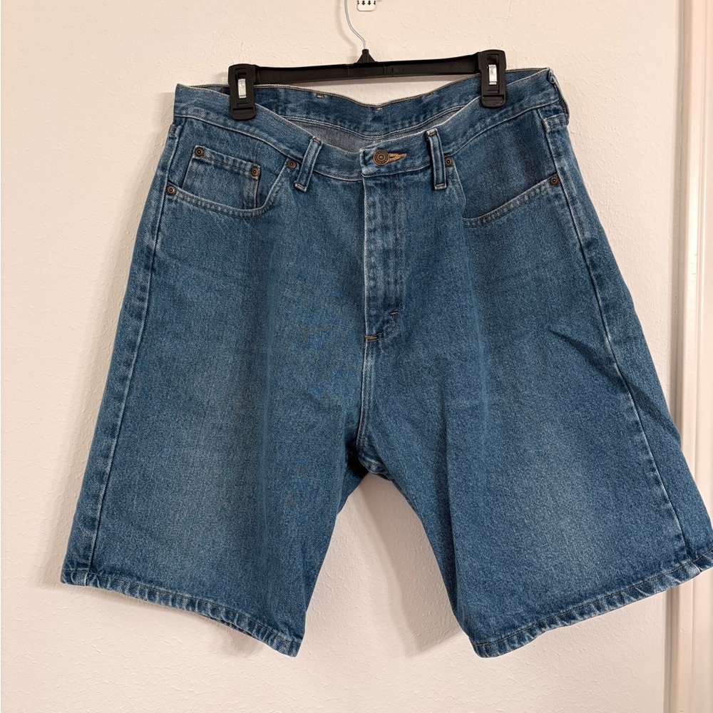 Wrangler Medium Blue Denim Relaxed Fit Jean Shorts